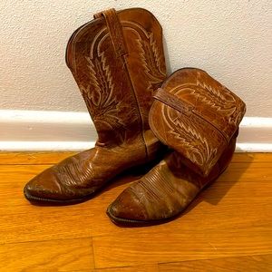 Lucchese Cowboy Boots point toe sz 9.5 D